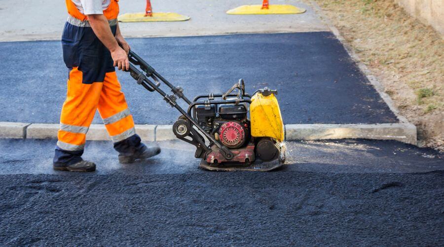 Professional gutter cleaning in Falcon, NC